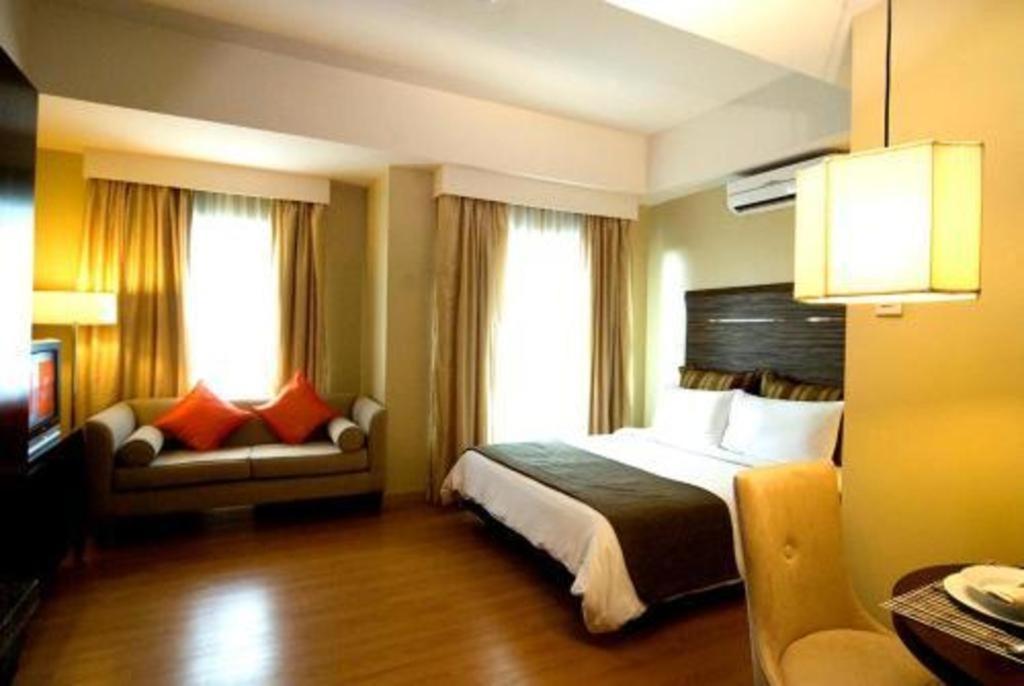 Lancaster Hotel Manila Mandaluyong Exteriér fotografie