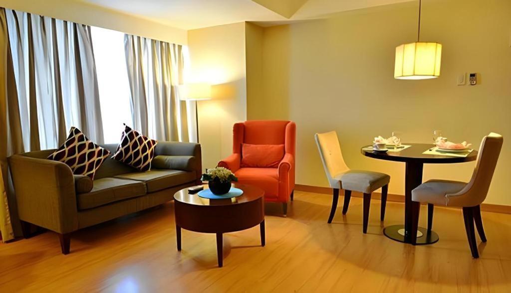 Lancaster Hotel Manila Mandaluyong Exteriér fotografie
