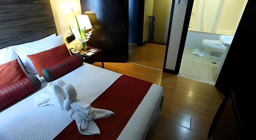 Lancaster Hotel Manila Mandaluyong Exteriér fotografie