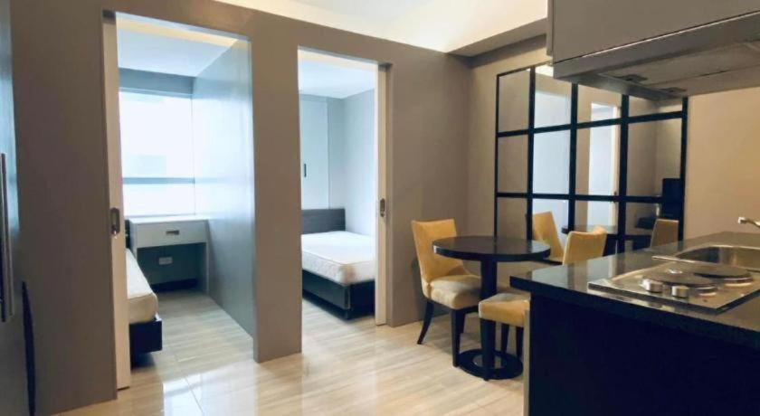 Lancaster Hotel Manila Mandaluyong Exteriér fotografie